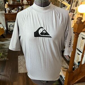 Quiksilver Gray Rash Guard size L